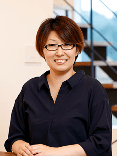 伊東 由佳 YUKA ITO